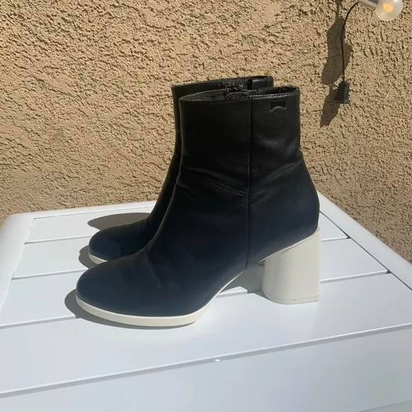 Camper black leather boots white rubber heels size 6.5 ( European 37)