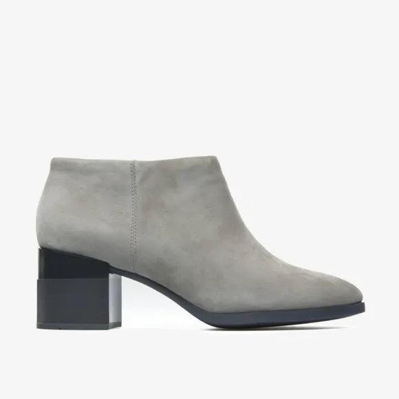 CAMPER Hanna Ankle Boots Booties EU 41 US 11 Block Heel Grey Suede