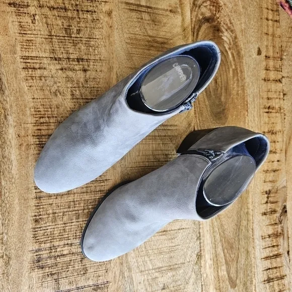 CAMPER Hanna Ankle Boots Booties EU 41 US 11 Block Heel Grey Suede