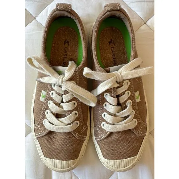 CARIUMA OCA Low Contrast Thread Canvas Sneaker Celeb Obsession Size 6