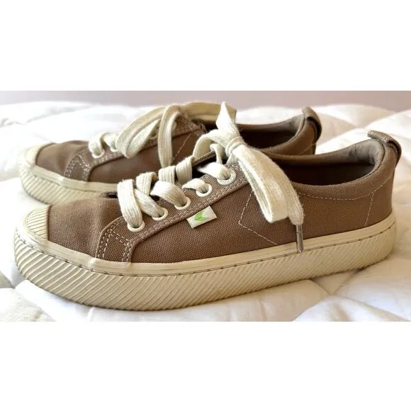 CARIUMA OCA Low Contrast Thread Canvas Sneaker Celeb Obsession Size 6