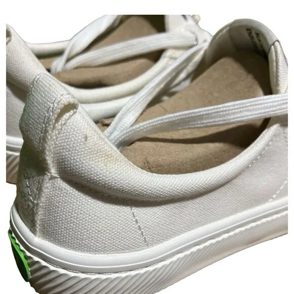 Cariuma OCA Low Shoes Mens 7 White Canvas Preppy Sneaker Lace Up Womens 8.5