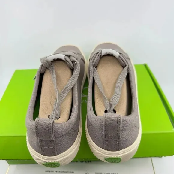 Cariuma Unisex Oca Low Sneaker Casual Shoes Lace-Up Mystic Grey Canvas Sz 9.5/11