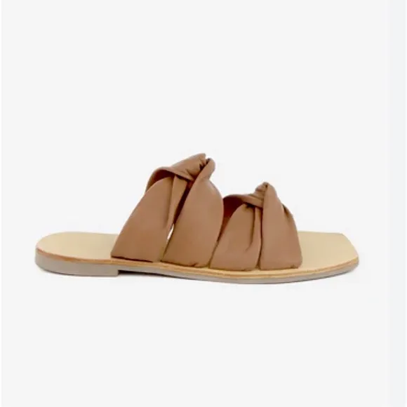 CAVERLEY Joy Slide Leathee Sandal‎