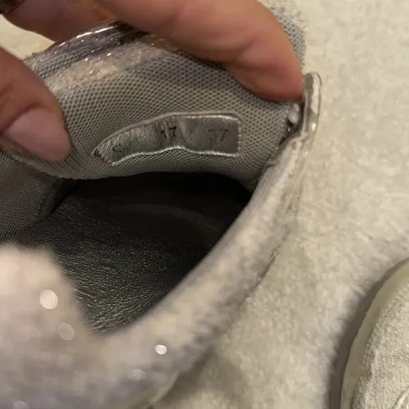 Chanel sneaker