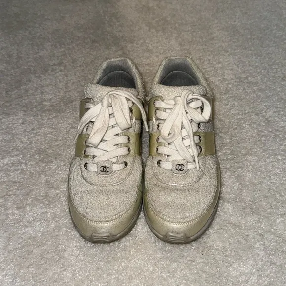 Chanel sneaker
