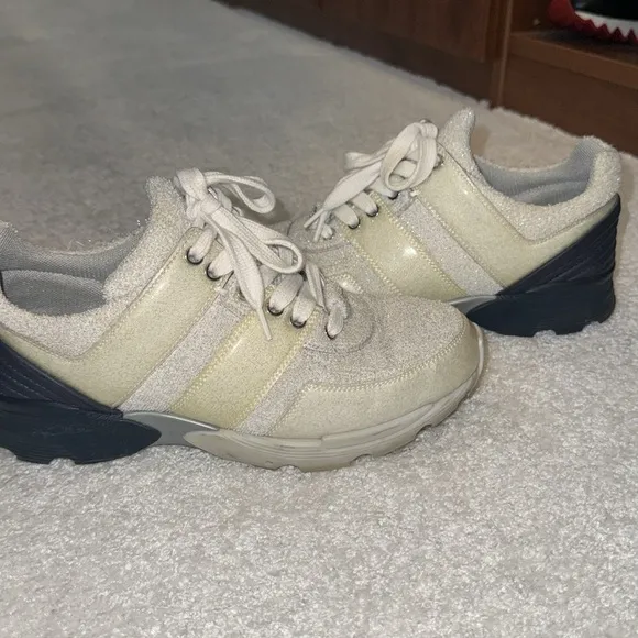 Chanel sneaker
