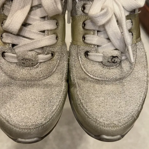 Chanel sneaker