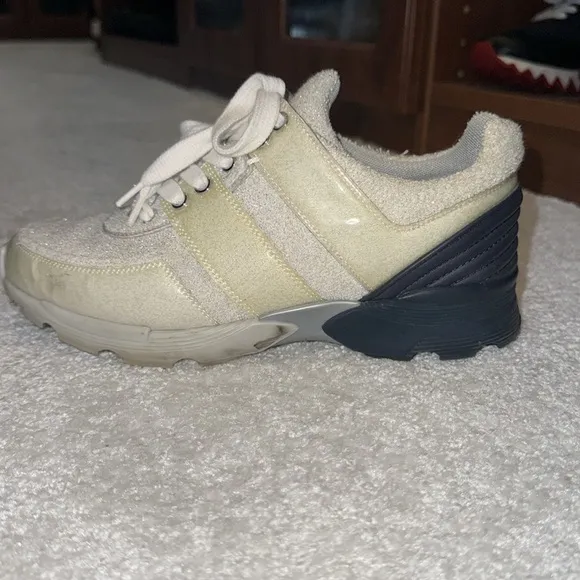 Chanel sneaker