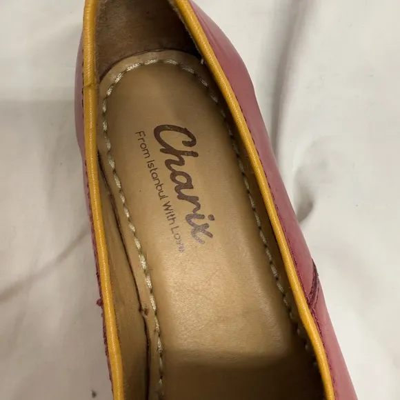 CHARIX *Rare* Fuschia/Yellow Gold Slip-Ons