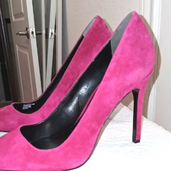 Charles David Women's Pink Suede Heels