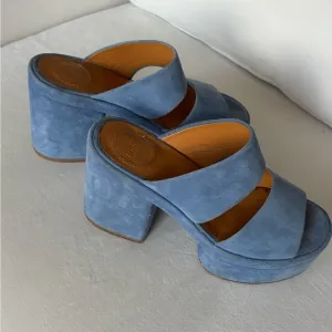 CHLOEOdina Suede Two-Band Platform Sandals