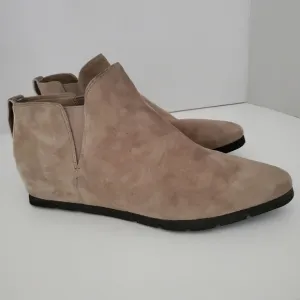 Chocolat blu Brown Suede Ankle Boots Size 7 NWOT