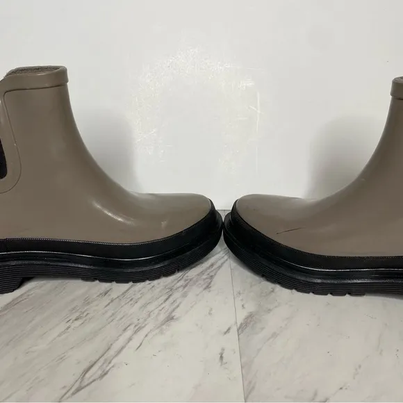 Chooka Gray Rubber Chelsea Boot 9