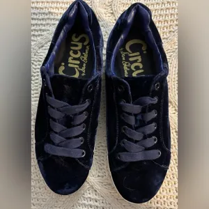 Circus NY by Sam Edelman Size 7.5 Women's Caprice Sneaker Poseidon Blue Velvet