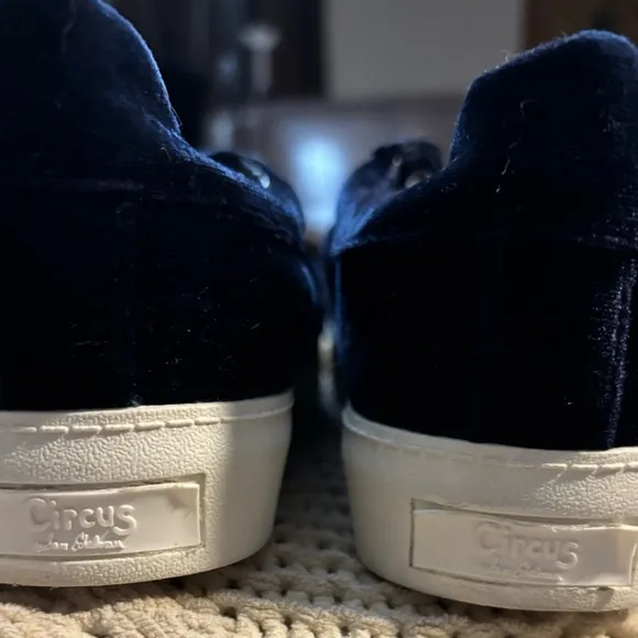 Circus NY by Sam Edelman Size 7.5 Women's Caprice Sneaker Poseidon Blue Velvet