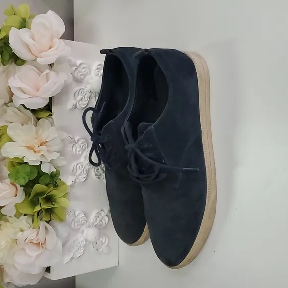 Clae sz 9 ellington blue suede shoes