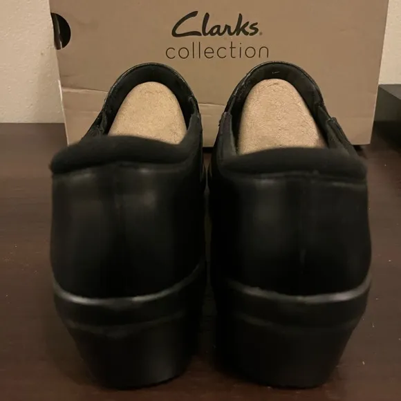CLARKS ANGIE PEARL BLACK LEATHER COMFORT SLIP ON SHOES SIZE 7.5. NEW IN BOX