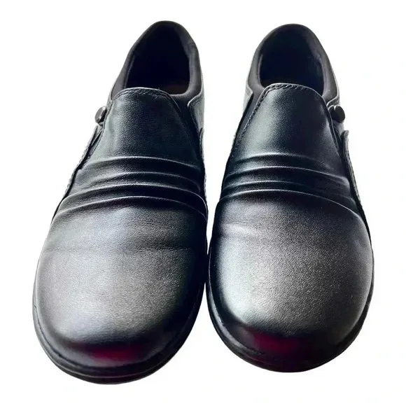 Clark’s Black Cora Dusk Casual Flats Size 7.5 Preowned Great Condition