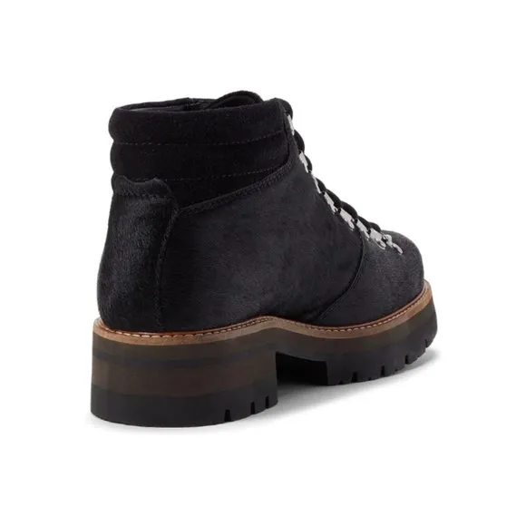Clarks Orianna Alpine Boots in Black