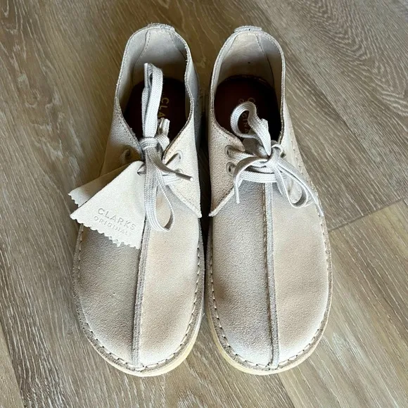Clarks Originals Desert Trek Shoes - Size 9 (NWT)