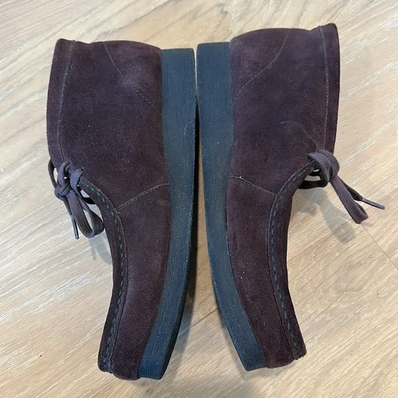 Clark’s Wallabees Chukka Boots Men’s size 12 Dark Brown Suede Boots Tie Leather