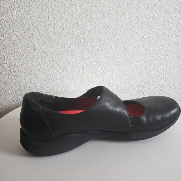 Clarks Women Mary Jane Comfy Black Leather Shoes