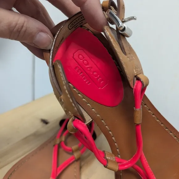 Coach Coco Fluorescent Pink and Leather Thong Sandals 7 Flats Summer
