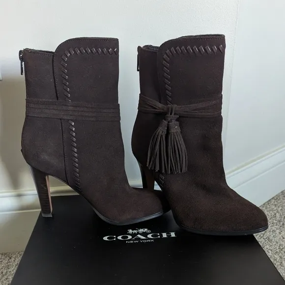 Coach Jessie Suede Silky Nappa Tassel Chestnut Brown Boots sz 7