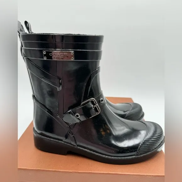 Coach - Lester Shiny Rubber Rain Boots - size 6 in box