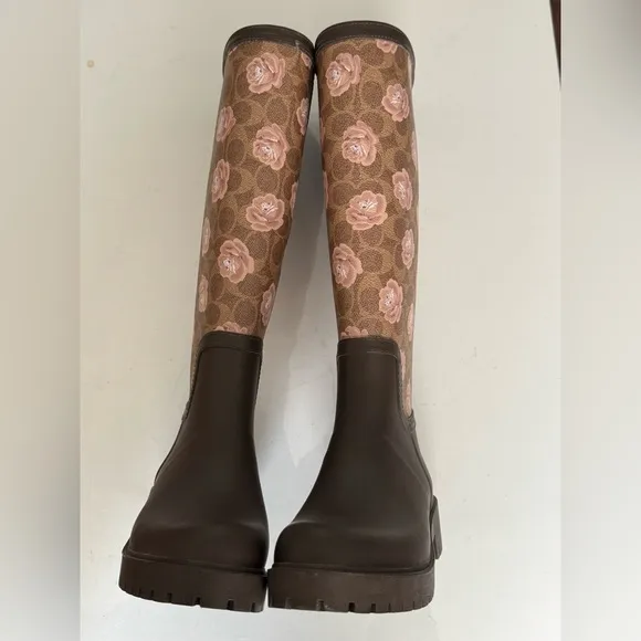 Coach Signature Brown and Floral Print Rain Boots US size 7, excellent condition