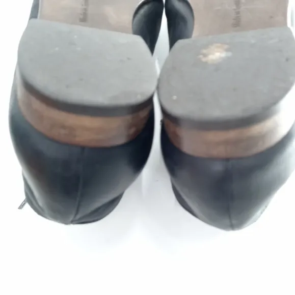 COCLICO Black Oxford Lace Up Shoes.