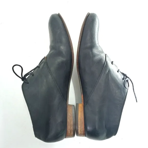 COCLICO Black Oxford Lace Up Shoes.