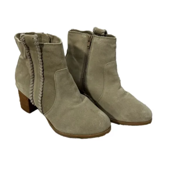 Coconuts by Matisse Women's Taupe Suede Ankle Booties Size 7