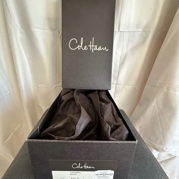 Cole Haan Caldwell black leather shoes - Size 10.5.  With box and shoe bags