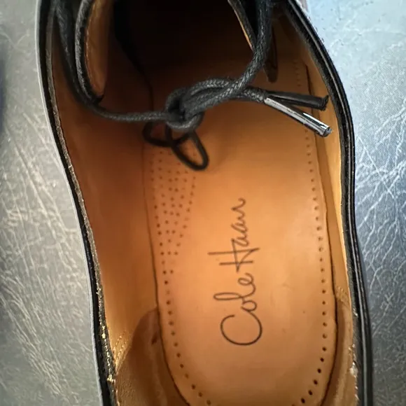 Cole Haan Caldwell black leather shoes - Size 10.5.  With box and shoe bags