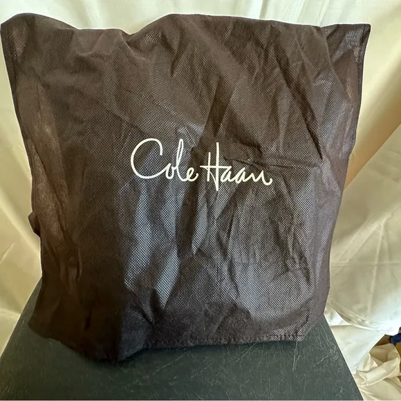 Cole Haan Caldwell black leather shoes - Size 10.5.  With box and shoe bags