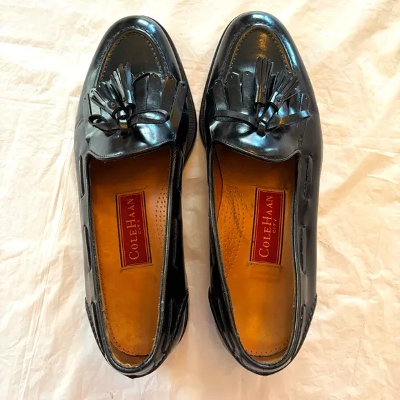 Cole Haan City tassel black leather loafers dress shoes SZ 10. Worn Once