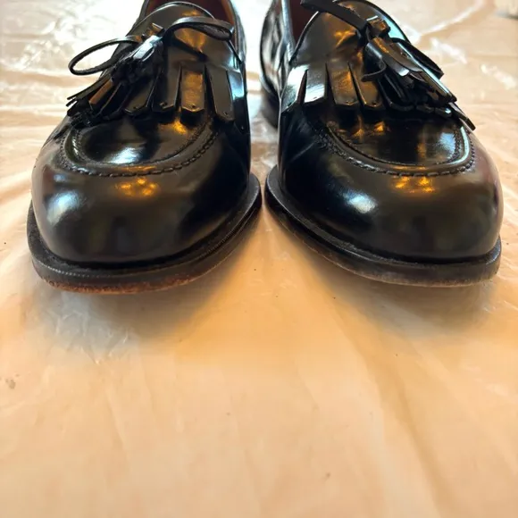 Cole Haan City tassel black leather loafers dress shoes SZ 10. Worn Once