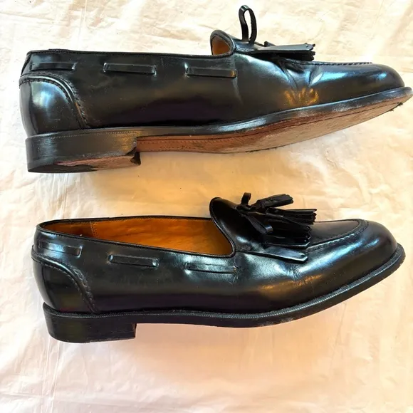 Cole Haan City tassel black leather loafers dress shoes SZ 10. Worn Once
