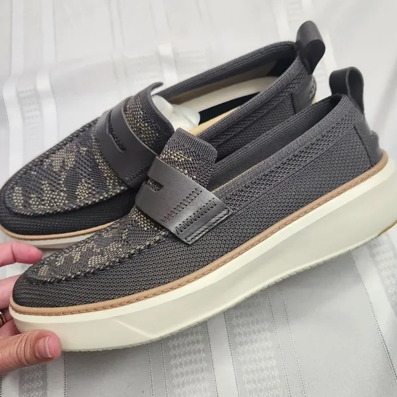 Cole Haan mens size 7.5 NWT casual slip on shoes