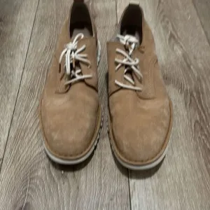 Cole Haan Mens Tan ZeroGrand Stitchout Oxford Suede Shoes Size 10.5M