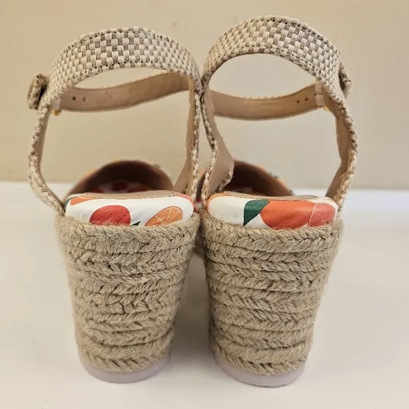 Cole Haan Sandals, size 9, NIB