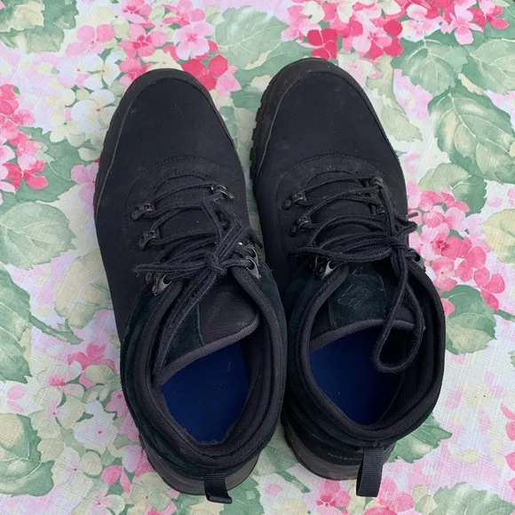 Columbia Black Suede and Mesh Boots Size 12