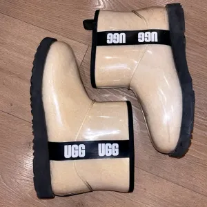 ConsciousUGGClassic Clear &quot;Natural Black&quot; boots