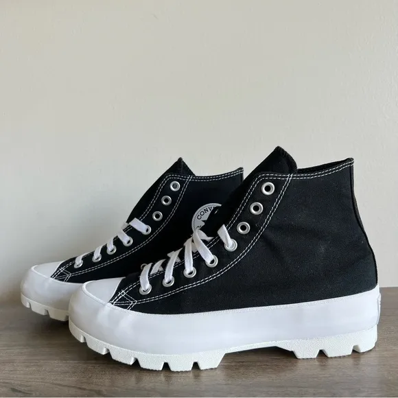Converse Chuck Taylor All Star Lugged Hi Black Women’s Sneaker Size 9 #B1645