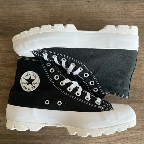 Converse Chuck Taylor All Star Lugged Hi Black Women’s Sneaker Size 9 #B1645