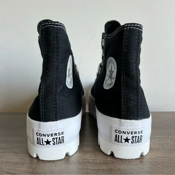 Converse Chuck Taylor All Star Lugged Hi Black Women’s Sneaker Size 9 #B1645