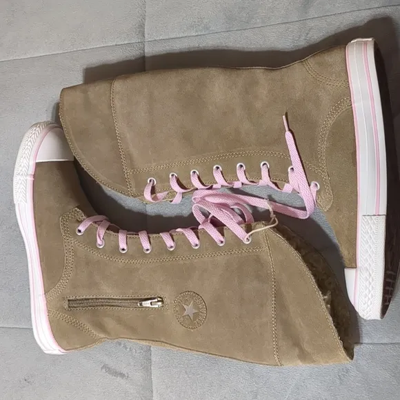 Converse Chuck Taylor Suede Sharon Boots Junior Size 4.5