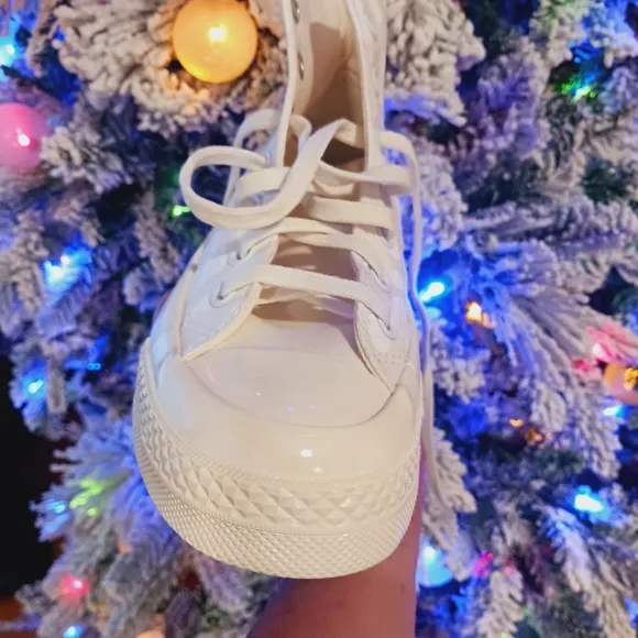 Converse Exclusive Polk-A-Dot Chuck 70  Shoes Size 10 for Women